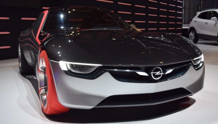 Opel GT Concept: a Ginevra la sportiva del futuro - Foto 2 di 20