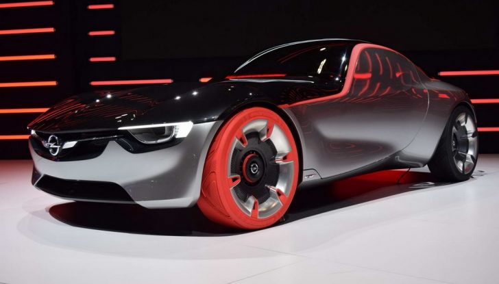Opel GT Concept: a Ginevra la sportiva del futuro - Foto 14 di 20