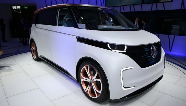 A volte ritornano: BUDD-e, il van di Volkswagen per l’hippie 2.0 - Foto 1 di 14