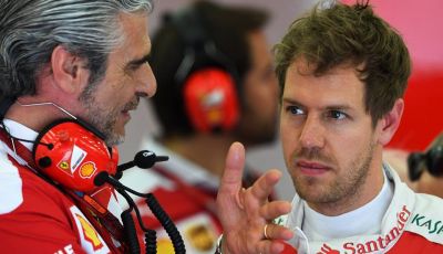 F1 Bahrain, qualifiche: Hamilton in pole. In seconda fila le Ferrari