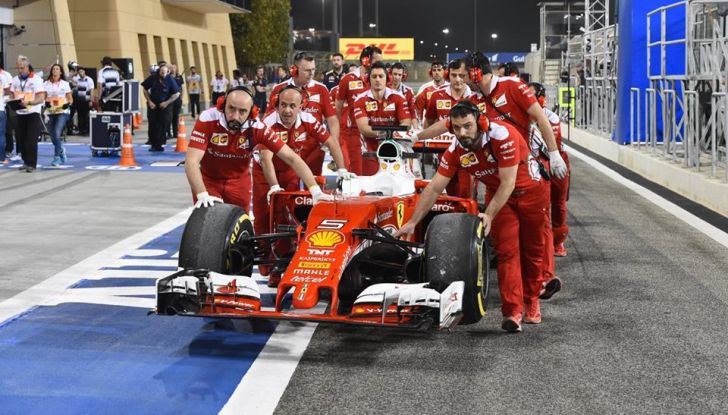 F1, Rosberg bis in Bahrain davanti a Raikkonen e Hamilton - Foto 7 di 11