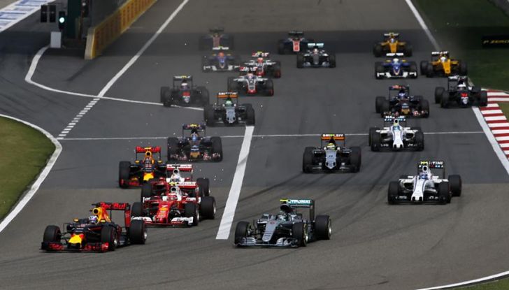 F1 2016, GP del Brasile: Hamilton trionfa nel diluvio, Vettel quinto - Foto 31 di 41