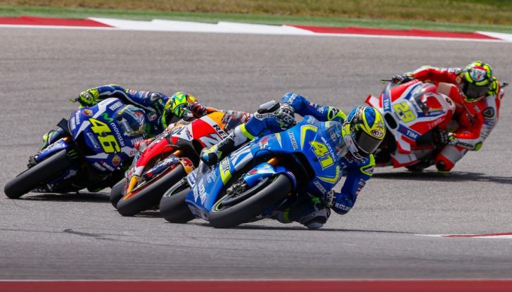 MotoGP, ufficiale: Andrea Iannone correrà in Suzuki nel 2017 e 2018 - Foto 10 di 17