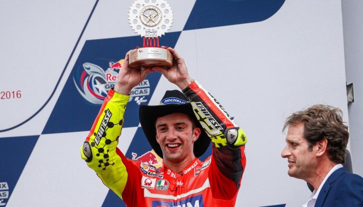 MotoGP, ufficiale: Andrea Iannone correrà in Suzuki nel 2017 e 2018 - Foto 8 di 17