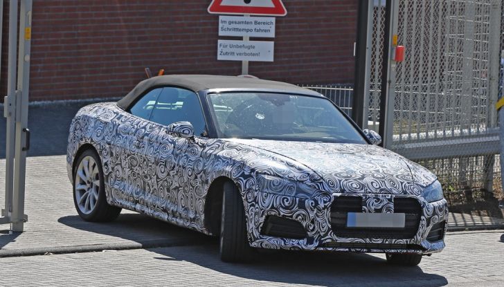 Audi S5 cabrio prime foto spia della scoperta tedesca (1)