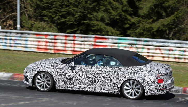 Audi S5 cabrio prime foto spia della scoperta tedesca (18)