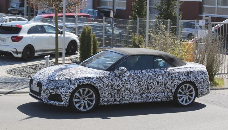 Audi S5 cabrio prime foto spia della scoperta tedesca (4)