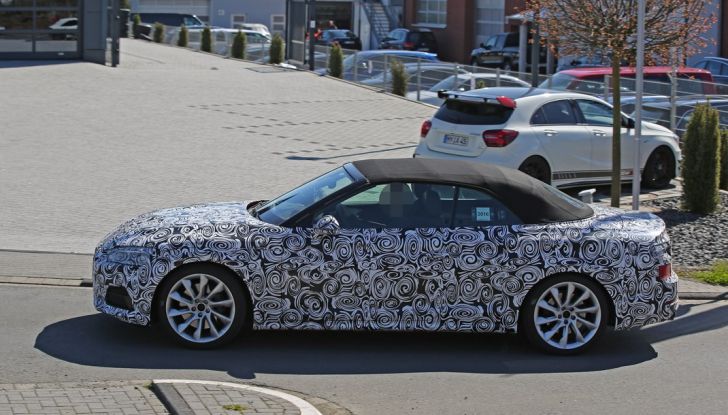 Audi S5 cabrio prime foto spia della scoperta tedesca (5)