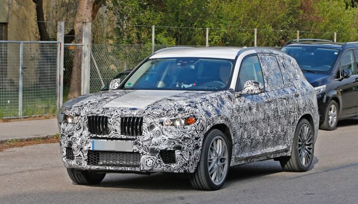Nuova BMW X3 M: ecco le foto spia del suv sportivo - Foto 4 di 12