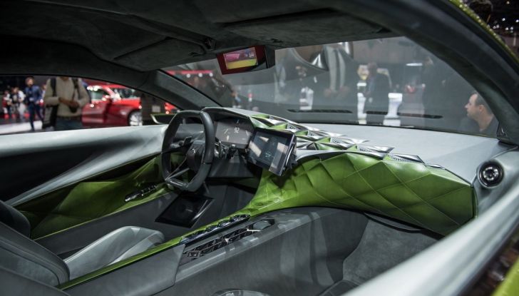 DS sfila per le strade di Parigi il 20 aprile 2016 - Foto 5 di 10