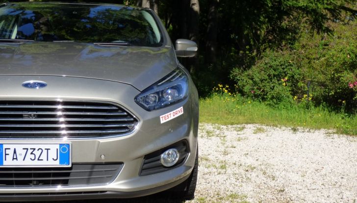 Ford S-Max TDCi 2.0 180 CV, prova su strada, dotazioni di serie e prezzi (11)