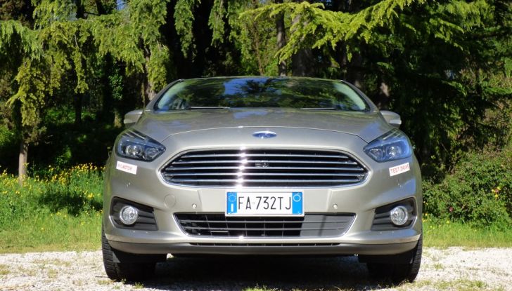 Ford S-Max TDCi 2.0 180 CV, prova su strada, dotazioni di serie e prezzi (2)
