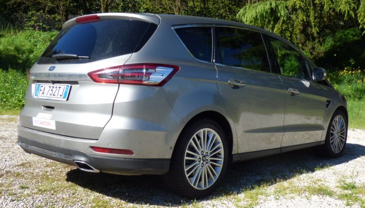 Ford S-Max TDCi 2.0 180 CV, prova su strada, dotazioni di serie e prezzi (22)