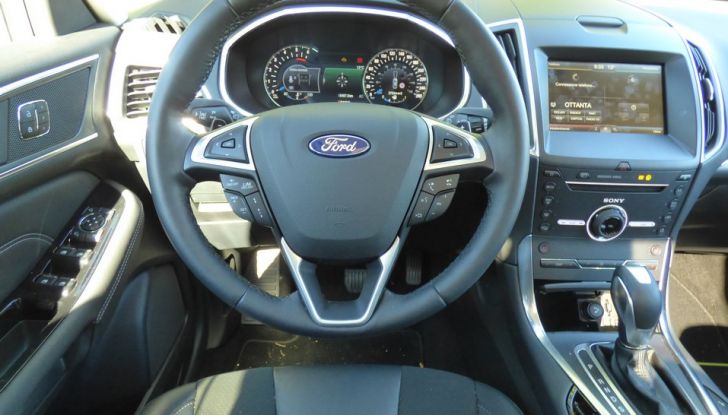 Ford S-Max TDCi 2.0 180 CV, prova su strada, dotazioni di serie e prezzi (25)