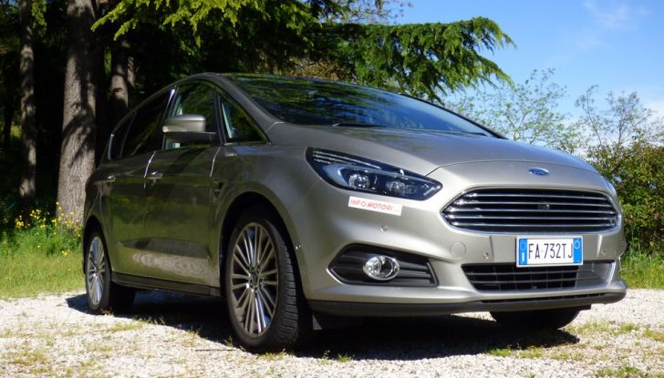 Ford S-Max TDCi 2.0 180 CV, prova su strada, dotazioni di serie e prezzi (5)