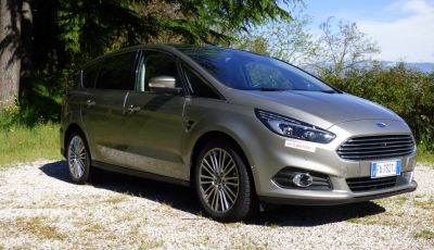 Ford S-Max TDCi 2.0 180 CV, prova su strada, dotazioni di serie e prezzi