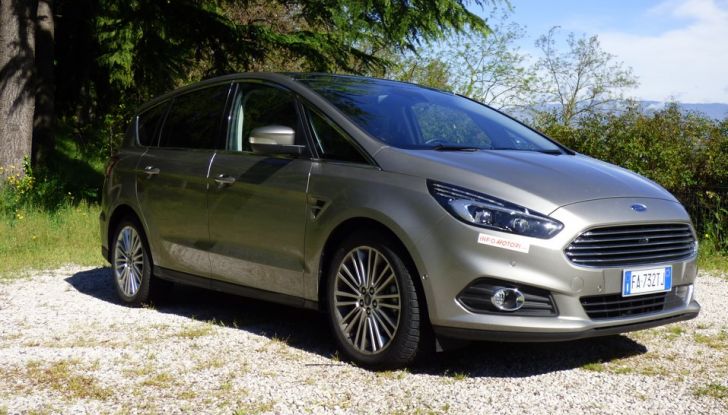 Ford S-Max TDCi 2.0 180 CV, prova su strada, dotazioni di serie e prezzi (7)