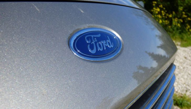 Ford S-Max TDCi 2.0 180 CV, prova su strada, dotazioni di serie e prezzi (9)