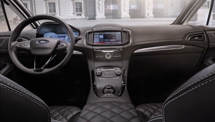 Ford S-Max Vignale, interno.