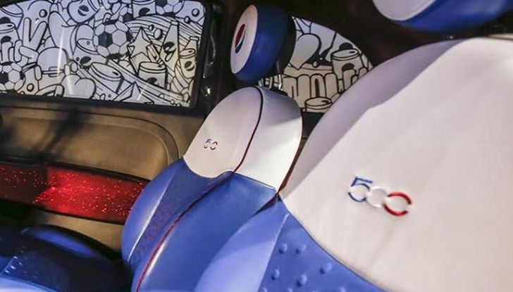 Fiat Pepsi Car, sedili con colori Pepsi.