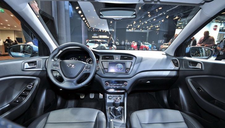 Hyundai i20 Active: si amplia la gamma suv della casa coreana - Foto 2 di 10