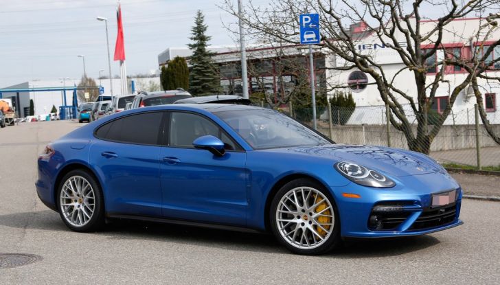 Nuova Porsche Panamera MY2017, le foto dei test senza camuffature - Foto 1 di 8