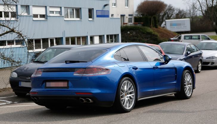 Nuova Porsche Panamera MY2017, le foto dei test senza camuffature - Foto 5 di 8