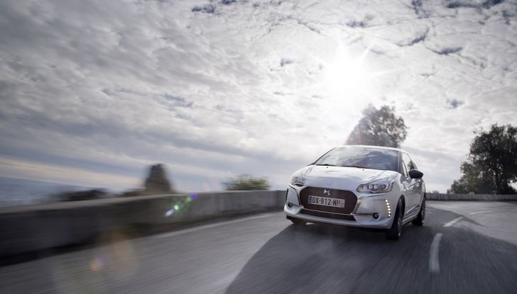 Nuove DS 3 e DS 3 Cabrio: prova su strada, motorizzazioni e prezzi - Foto 22 di 40