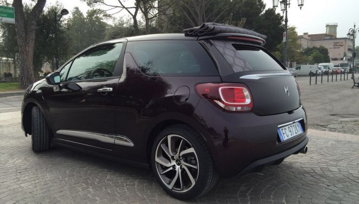 Nuove DS 3 e DS 3 Cabrio: prova su strada, motorizzazioni e prezzi - Foto 5 di 40