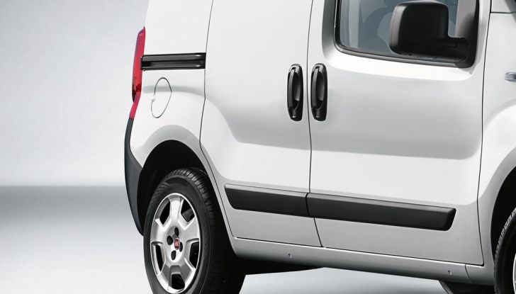 Nuovo Fiat Fiorino: motori Euro 6 e stile rinnovato per lo small van - Foto 7 di 9