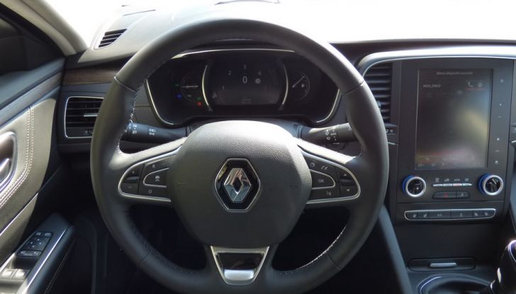 Renault Talisman, la prova su strada dell​a berlina Renault - Foto 28 di 42