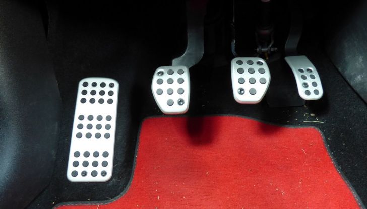 Peugeot 208 GTi by Peugeot Sport: La nostra prova della 208 da 208 CV - Foto 8 di 32