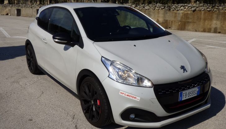 Peugeot 208 GTi by Peugeot Sport: La nostra prova della 208 da 208 CV - Foto 31 di 32