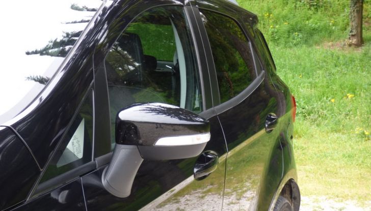 Ford EcoSport prova su strada, motorizzazioni e prezzi - Foto 15 di 41