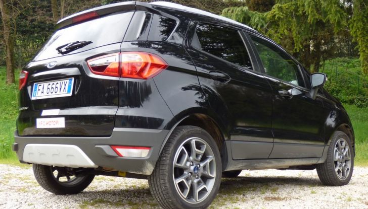 Ford EcoSport prova su strada, motorizzazioni e prezzi - Foto 13 di 41