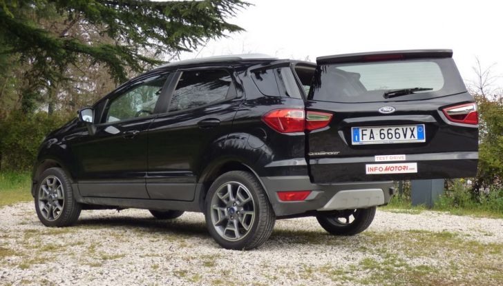 Ford EcoSport prova su strada, motorizzazioni e prezzi - Foto 2 di 41