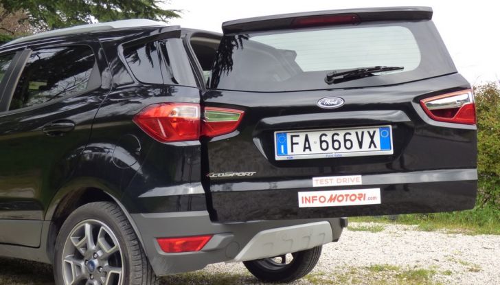 Ford EcoSport prova su strada, motorizzazioni e prezzi - Foto 29 di 41
