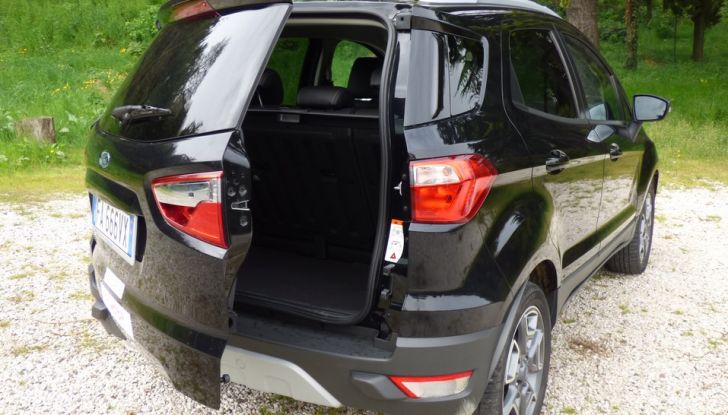Ford EcoSport prova su strada, motorizzazioni e prezzi - Foto 30 di 41