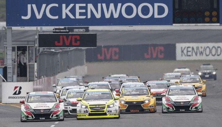 Parte in Francia il Campionato del Mondo FIA WTCC 2016 - Foto 9 di 10