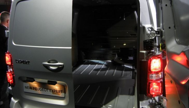 nuovo-Peugeot Expert vano di carico