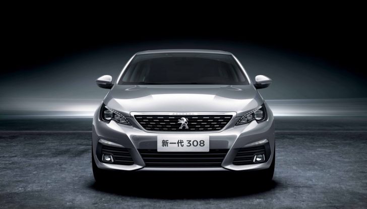 Peugeot a Pechino con 308 Sedan, il SUV 3008 e il piano Blue Upper - Foto 1 di 9