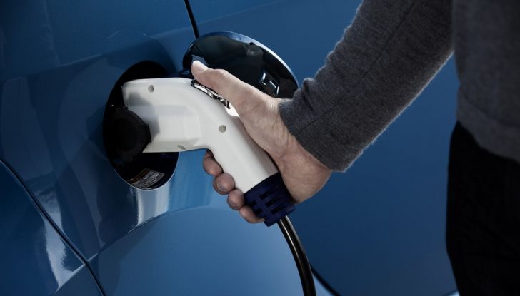 Peugeot iOn: l’auto elettrica per la città - Foto 7 di 10