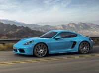 Nuova Porsche 718 Cayman con motore centrale a quattro cilindri turbo