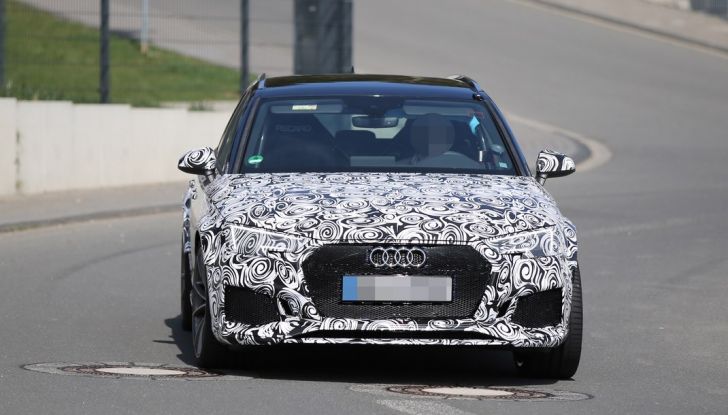 Audi Sport sempre più avanti: Audi RS4 Avant 2017 - Foto 4 di 9
