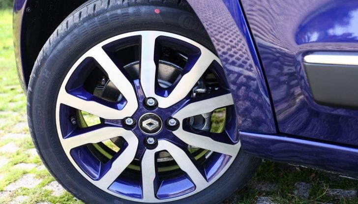 Renault Twingo LOVELY e LOVELY2: serie limitate all’insegna del Glamour - Foto 10 di 10