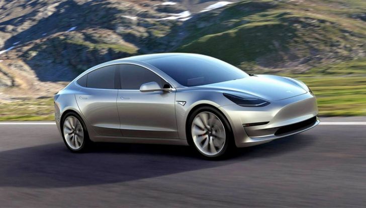 Tesla Model 3: Marchionne potrebbe prendere spunto - Foto 3 di 9