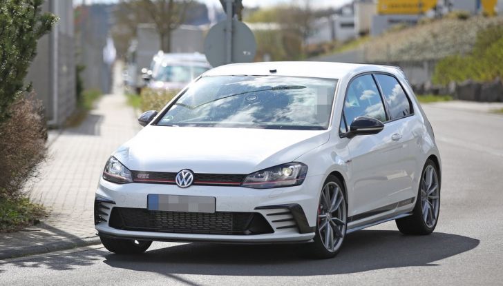 Volkswagen Golf GTI Clubsport: test al Nurburgring - Foto 2 di 19