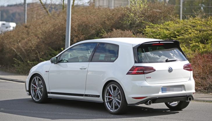 Volkswagen Golf GTI Clubsport: test al Nurburgring - Foto 6 di 19