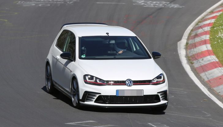 Volkswagen Golf GTI Clubsport: test al Nurburgring - Foto 9 di 19