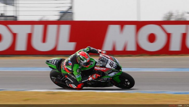 Superbike Aragon: la Ducati del gallese si aggiudica Gara 1 - Foto 4 di 5